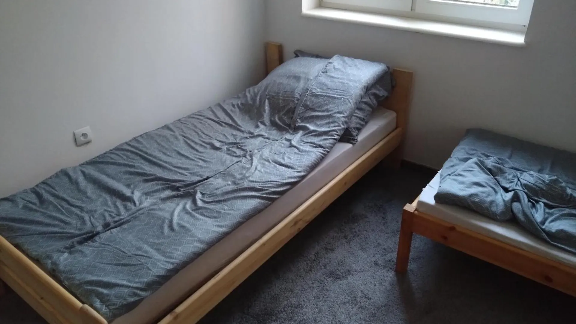 Apartment Gdansk Tanie Noclegi Pokoj Nr 2 1-3 Osobowy Z Lazienka Na Korytarzu